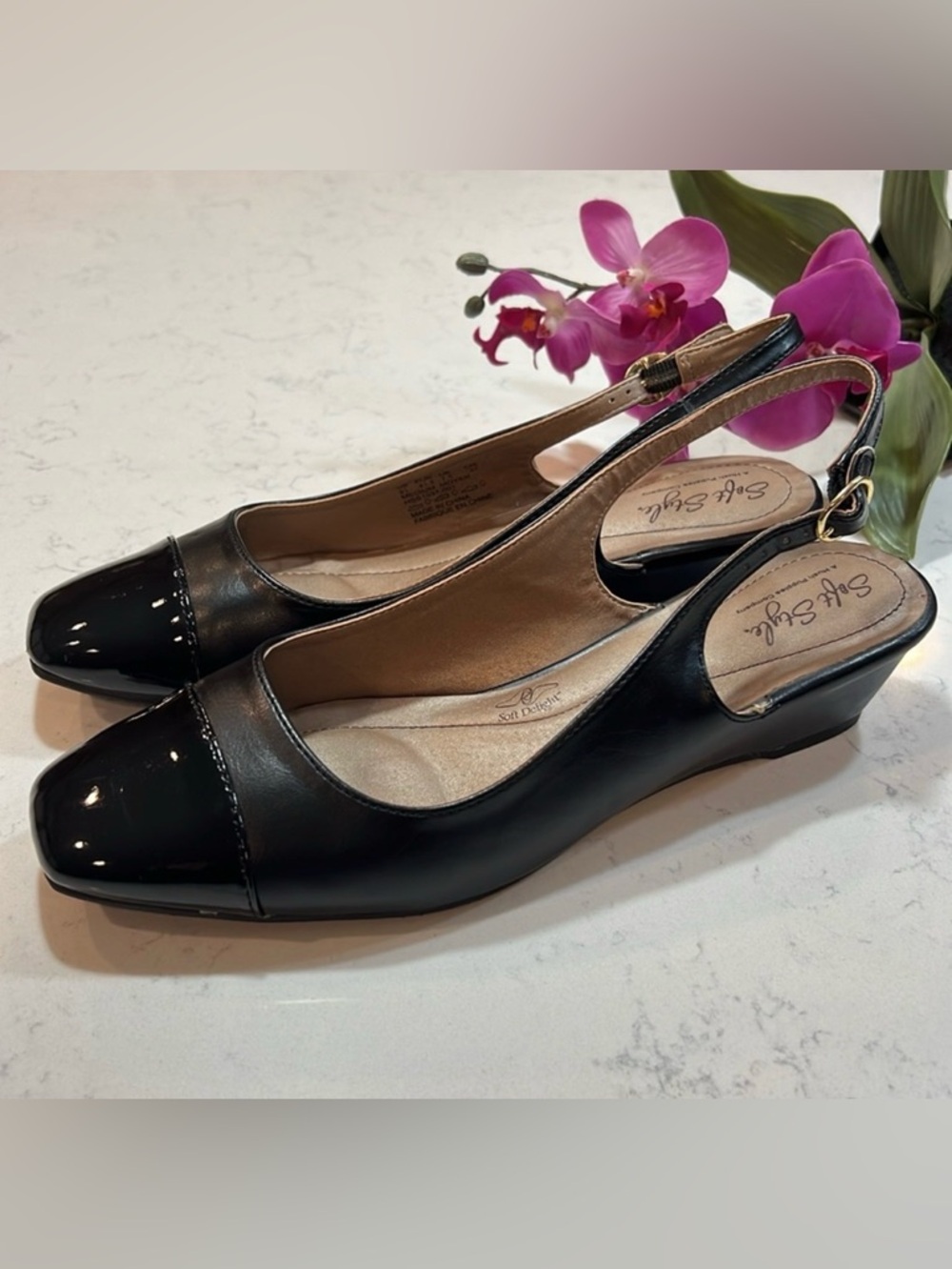 Hush Puppies Soft Style Soft Delight black wedge  shoes size 9.5